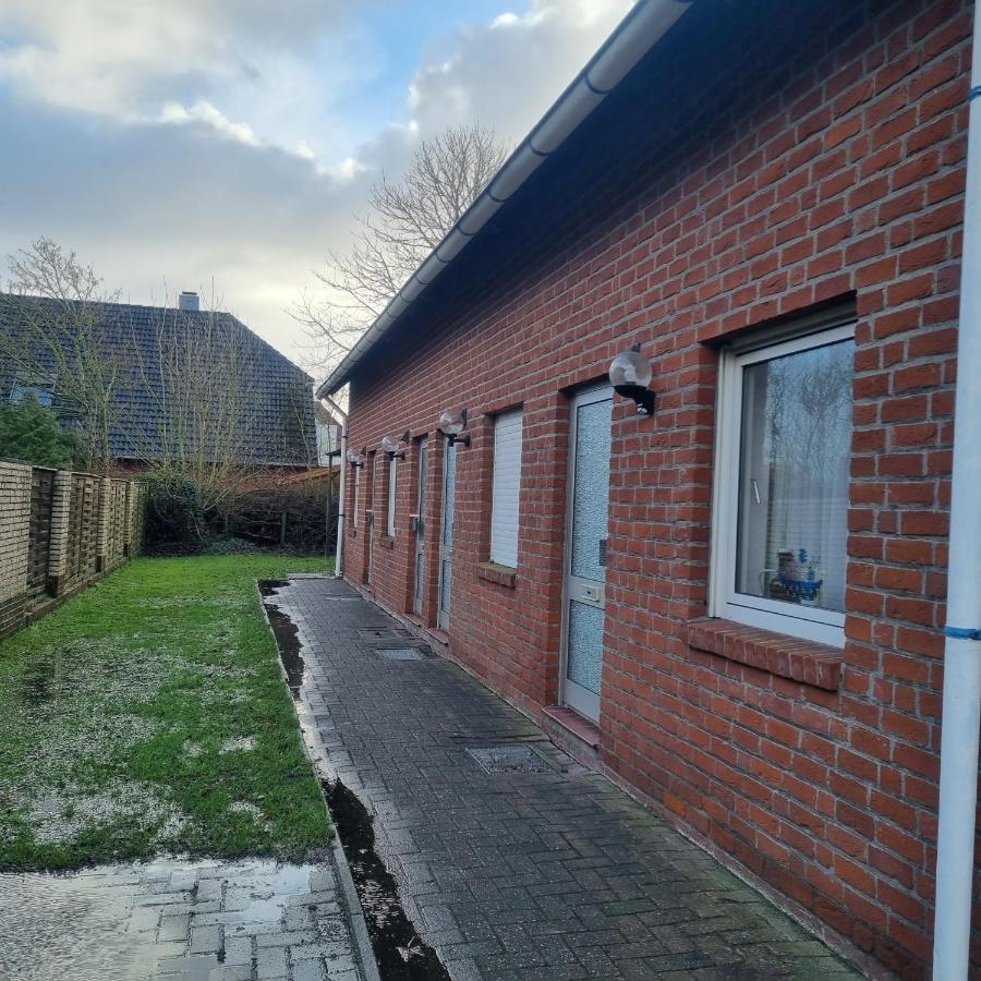 Ferienwohnungen Mond&Wasser Norden Esterno foto